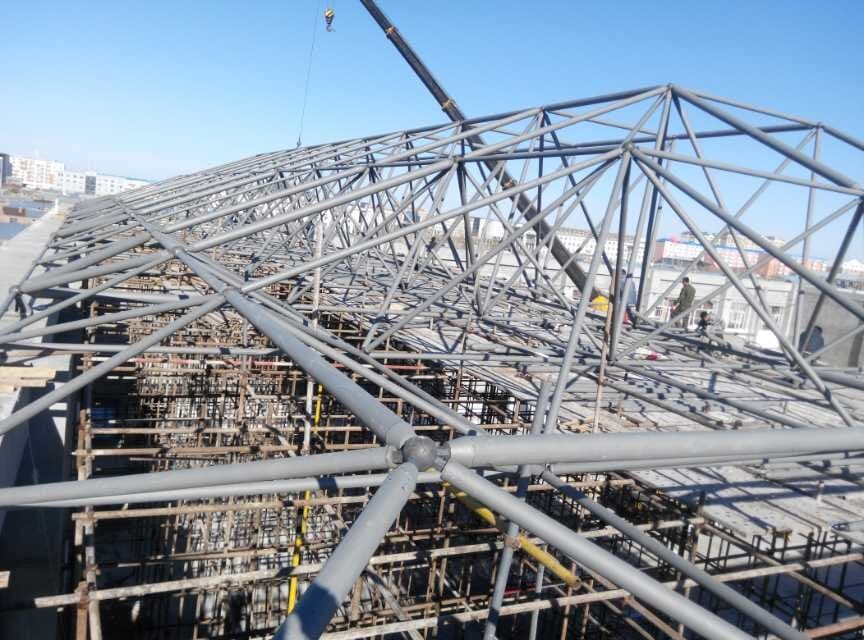 中山商贸城屋顶网架工程